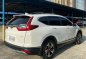 Selling White Honda CR-V 2018 in Pasay-9