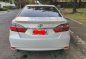 Selling White Toyota Camry 2017 in Manila-1