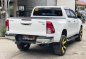 Selling White Toyota Hilux 2017 in Quezon-4