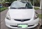 Selling White Honda Jazz 2006 in Pasig-0