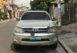 Selling Pearl White Toyota Fortuner 2006 in Taguig-0