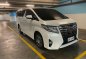 Selling Pearl White Toyota Alphard 2018 in Pateros-1
