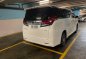 Selling Pearl White Toyota Alphard 2018 in Pateros-5