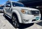 Pearl White Ford Everest 2012 for sale in Las Piñas-1