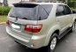 Pearl White Toyota Fortuner 2011 for sale in Mandaluyong -1