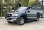 Selling Grey Ford Everest 2017 in Quezon City-2