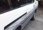 Selling White Toyota Hiace Super Grandia 2001 in Pateros-2