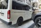 Selling White Toyota Hiace 2018 in Quezon City-9