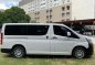 Selling Pearl White Toyota Hiace 2019 in Pasig-3
