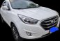 Selling Pearl White Hyundai Tucson 2015 in Manila-1