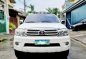 Pearl White Toyota Fortuner 2009 for sale in Cabuyao-2