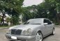 Selling Brightsilver Mercedes-Benz E-Class 1996 in Pasig-0