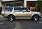 Selling Grey Ford Everest 2012 in Parañaque-1