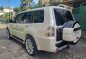 Selling Pearl White Mitsubishi Pajero 2013 in Malabon-5