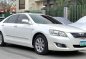 Sell Pearl White 2006 Toyota Camry in Las Piñas-1