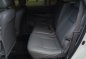 Selling Pearl White Toyota Innova 2008 in Muntinlupa-3