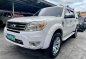 Selling White Ford Everest 2013 in San Mateo-2