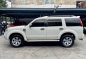 Selling White Ford Everest 2013 in San Mateo-3