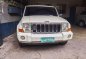 Selling White Jeep Commander 2009 in Makati-0