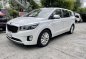 Pearl White Kia Carnival 2017 for sale in Pasig -0