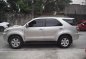 Selling Silver Toyota Fortuner 2011 in Quezon City-2