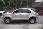 Selling Silver Toyota Fortuner 2011 in Quezon City-7