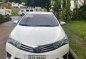 Pearl White Toyota Corolla Altis 2011 for sale in Mandaluyong-0