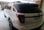 Pearl White Ford Explorer 2015 for sale in Makati -2