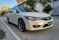 Pearl White Honda Civic 2010 for sale in Automatic-1
