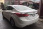 Selling White Hyundai Elantra 2012 in Quezon City-4