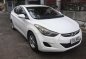 Selling White Hyundai Elantra 2012 in Quezon City-2
