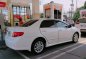 Selling Pearl White Toyota Corolla altis 2010 in Pasig-2