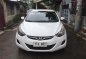 Selling White Hyundai Elantra 2012 in Quezon City-1