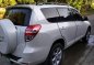 Pearl White Toyota RAV4 2010 for sale in Caloocan -6