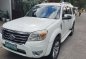 Selling Pearlwhite Ford Everest 2012 in Pasig-1