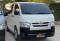 White Toyota Hiace 2017 for sale in Quezon City-3