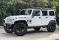 Selling White Jeep Wrangler 2014 in Quezon City-0