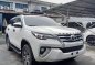 Selling White Toyota Fortuner 2018 in Quezon City-3