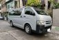 Selling Silver Toyota Hiace 2016 in Mandaluyong-2