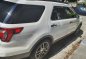 White Ford Explorer 2016 for sale in Makati-2