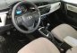 Sell Pearl White 2016 Toyota Corolla Altis in Parañaque-8