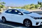 Sell Pearl White 2016 Toyota Corolla Altis in Parañaque-7