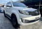 Selling White Toyota Fortuner 2015 in Las Piñas-1