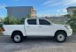 White Toyota Hilux 2016 for sale in Mandaluyong-0