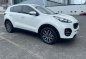 Selling Pearl White Kia Sportage 2016 in Makati-1