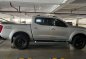Selling Pearl White Nissan Navara 2017 in Parañaque-3
