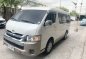 Selling Pearl White Toyota Hiace 2015 in Quezon-2