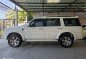 Selling White Ford Everest 2012 in Las Piñas-8