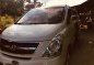 Selling White Hyundai Starex 2010 in Muntinlupa-1