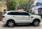 White Ford Everest 2016 for sale in Mandaluyong-2